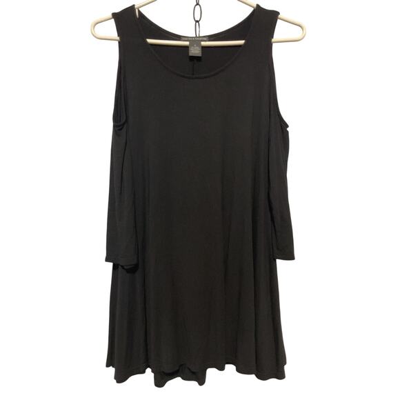 Chelsea & Theodore Cold Shoulder Black Top Size Small - Picture 3 of 6